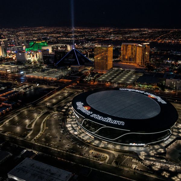 Penguins Bowl Allegiant Stadium