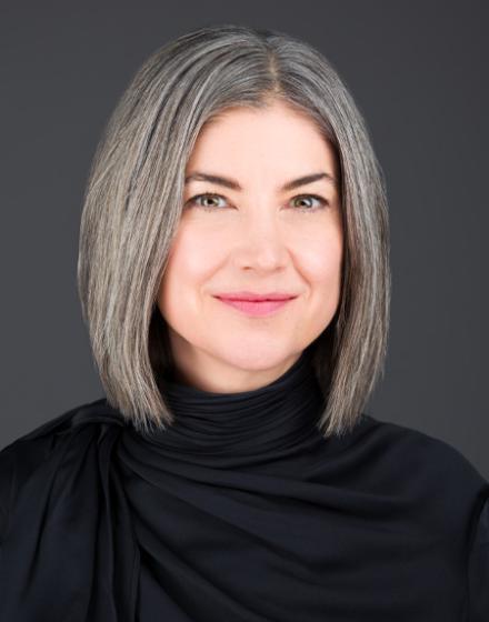 Headshot of Stephanie Bax