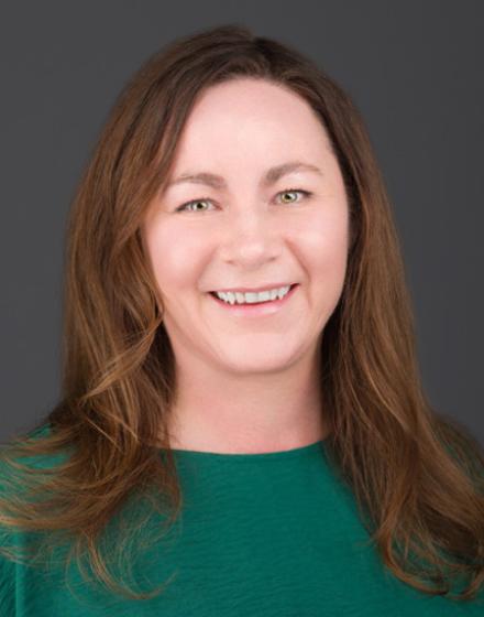 Headshot of Julia Siebert